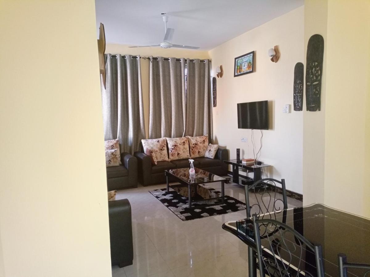 Chibuba Airport Accommodation دار السلام المظهر الخارجي الصورة