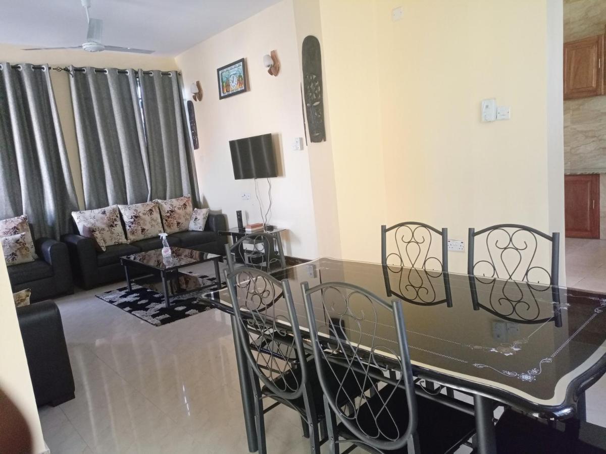 Chibuba Airport Accommodation دار السلام المظهر الخارجي الصورة