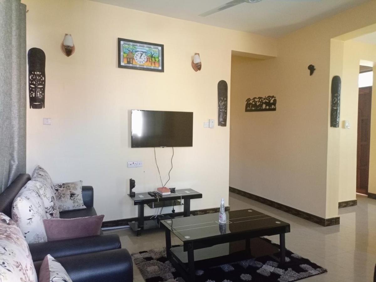 Chibuba Airport Accommodation دار السلام المظهر الخارجي الصورة