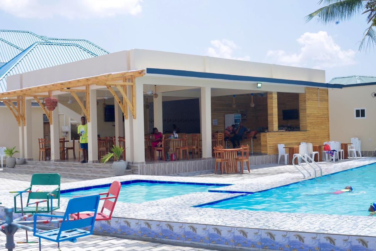 Chibuba Airport Accommodation دار السلام المظهر الخارجي الصورة
