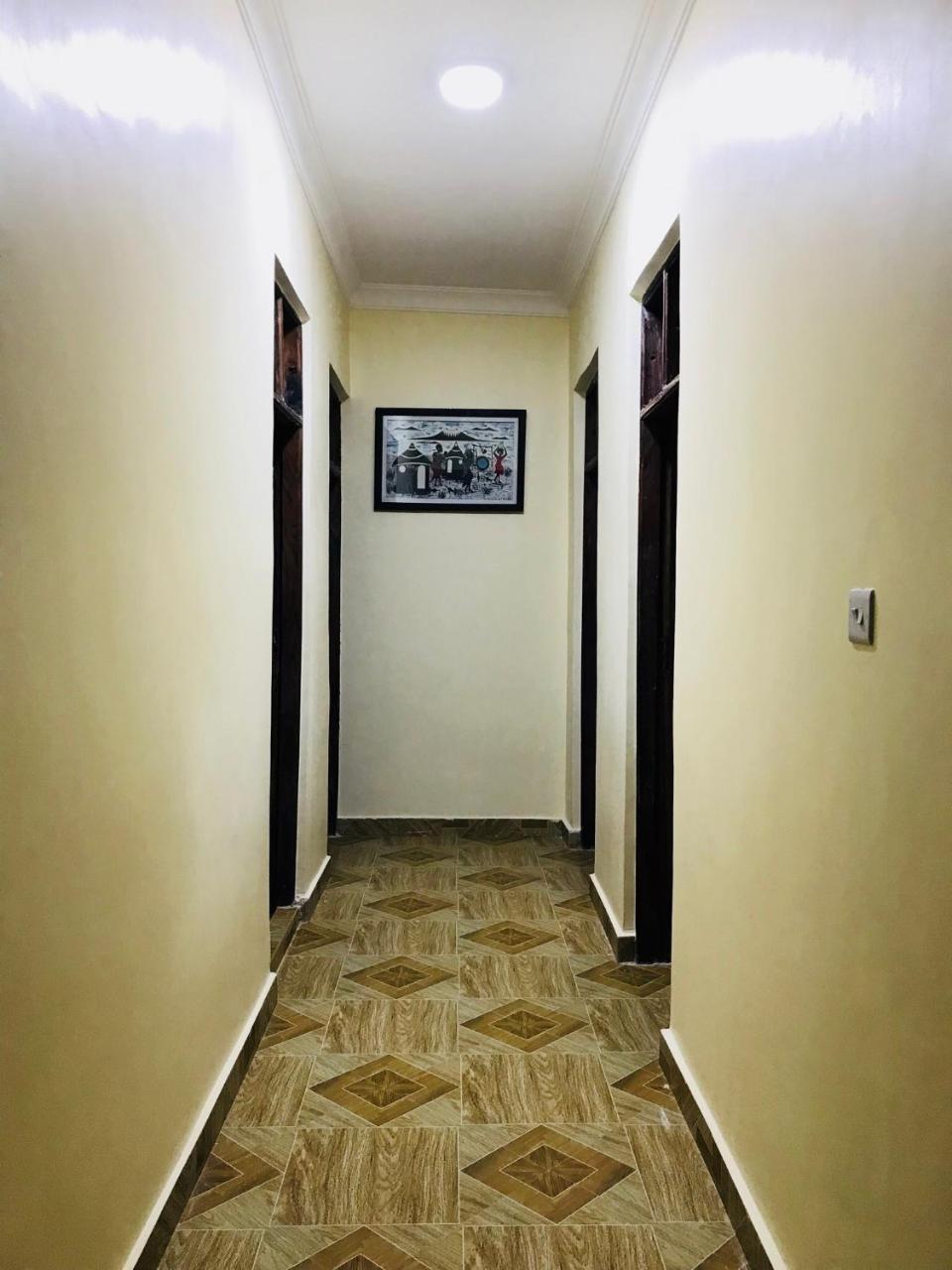 Chibuba Airport Accommodation دار السلام المظهر الخارجي الصورة