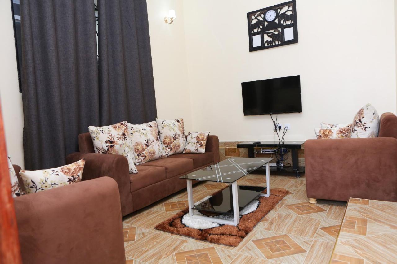 Chibuba Airport Accommodation دار السلام المظهر الخارجي الصورة