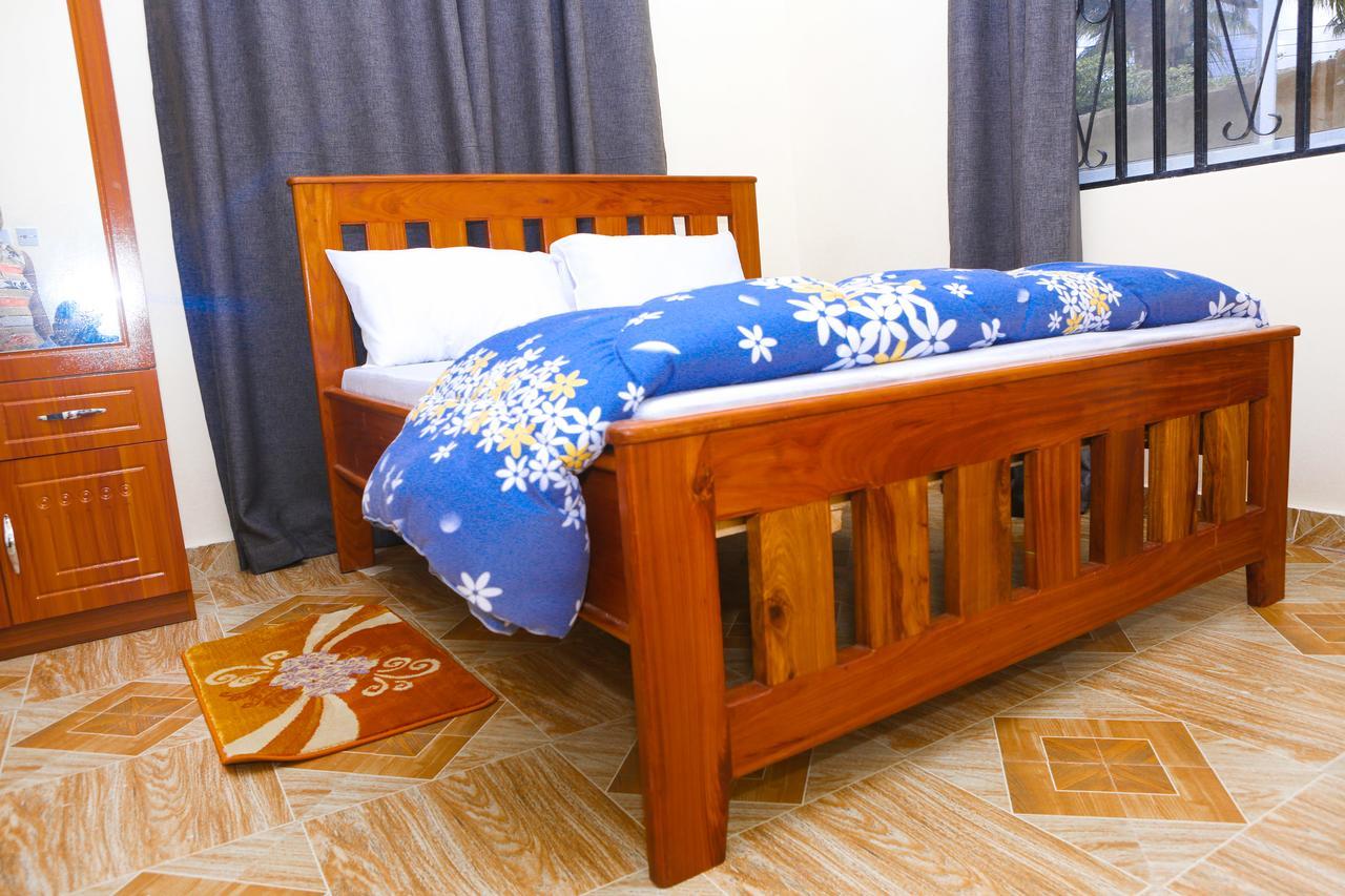 Chibuba Airport Accommodation دار السلام المظهر الخارجي الصورة