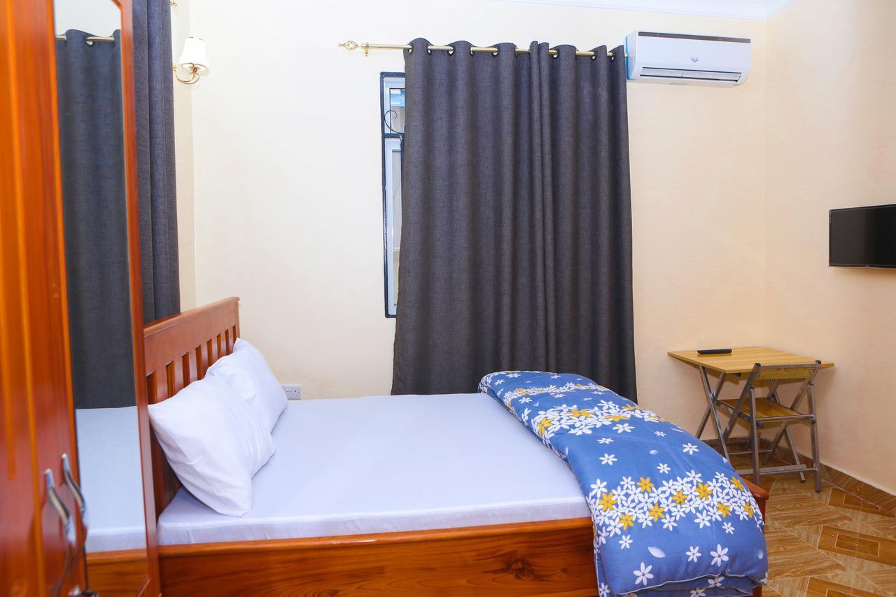 Chibuba Airport Accommodation دار السلام المظهر الخارجي الصورة