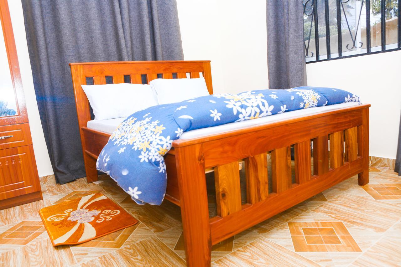 Chibuba Airport Accommodation دار السلام المظهر الخارجي الصورة