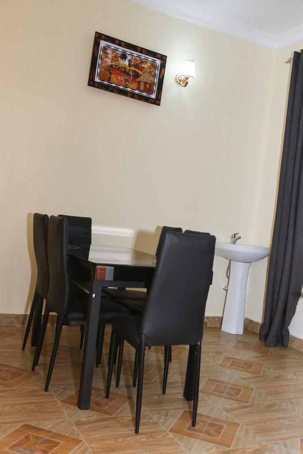 Chibuba Airport Accommodation دار السلام المظهر الخارجي الصورة