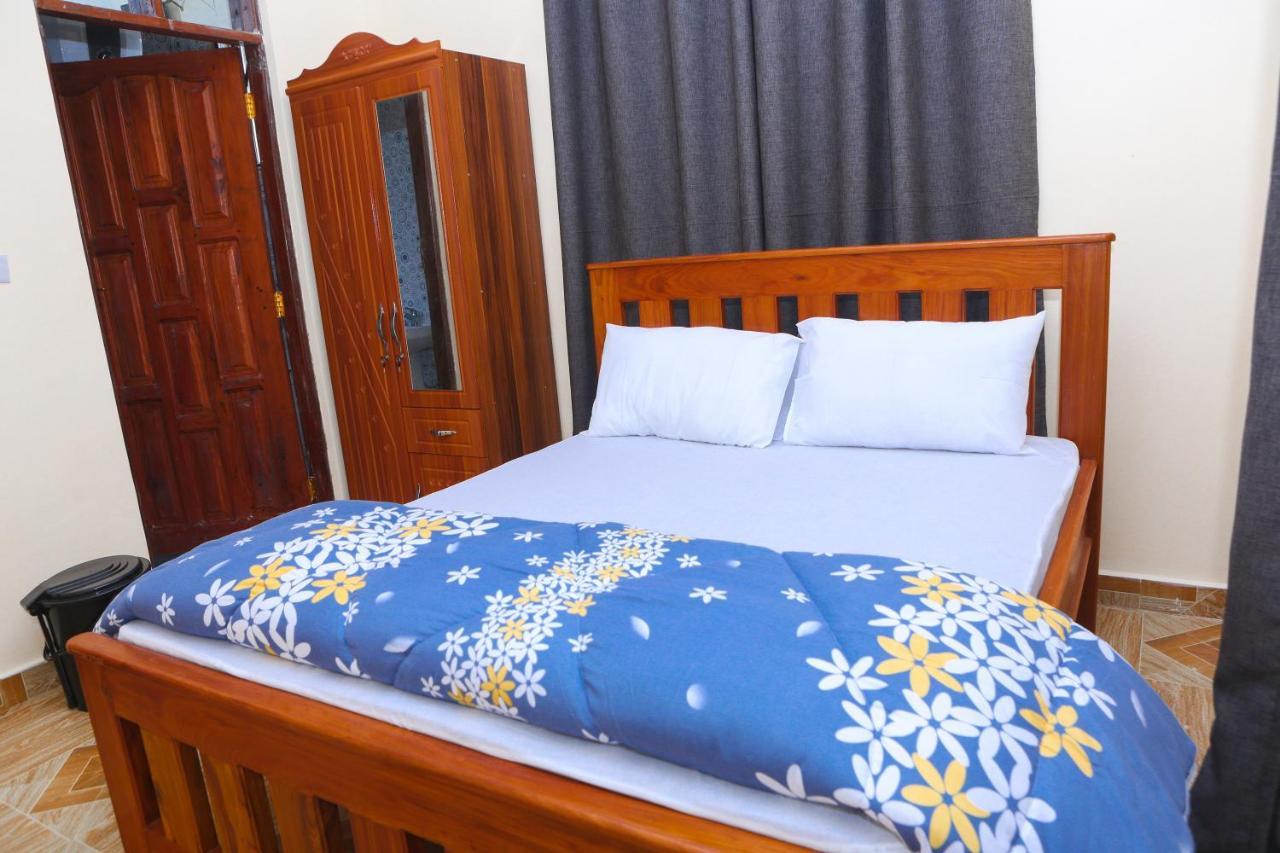 Chibuba Airport Accommodation دار السلام المظهر الخارجي الصورة