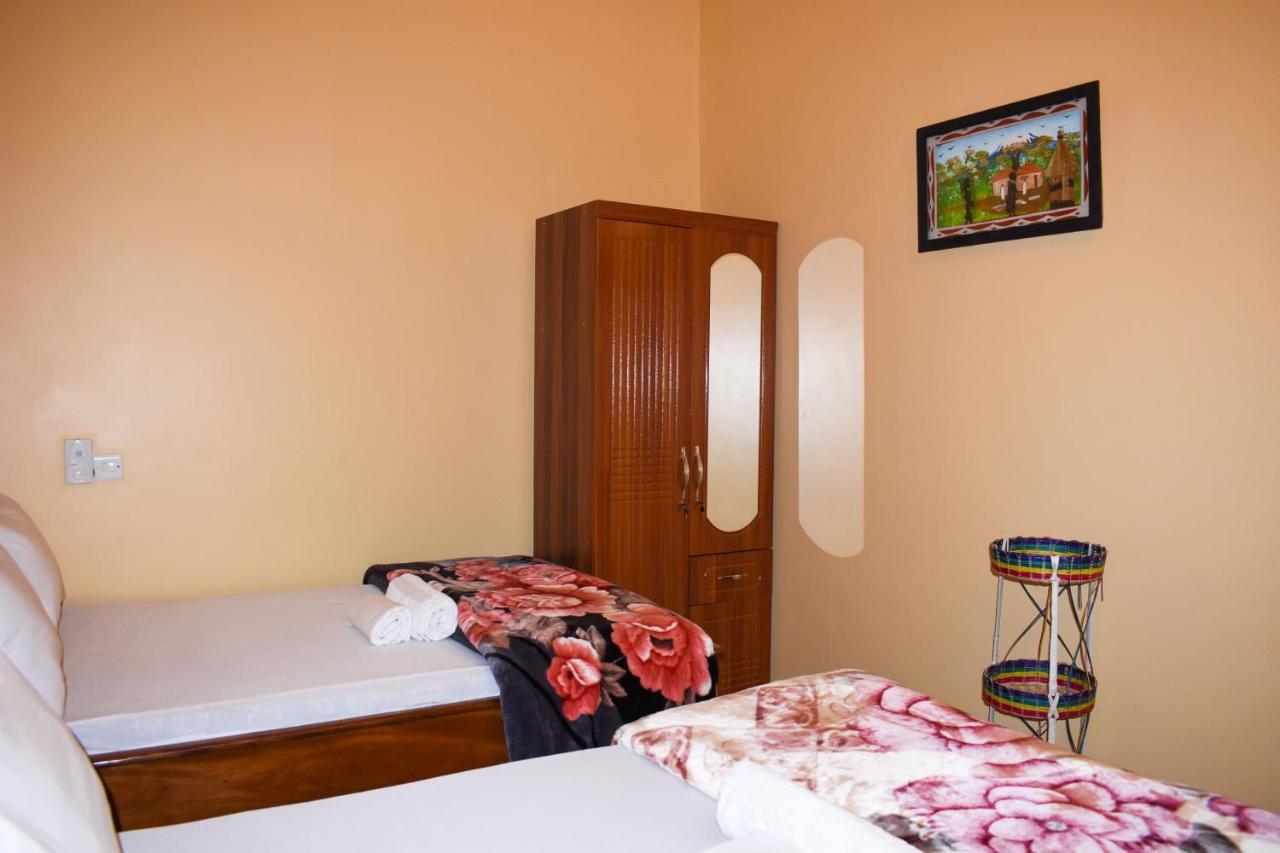 Chibuba Airport Accommodation دار السلام المظهر الخارجي الصورة